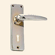 Knob Latch - Vict Brass Door Handles